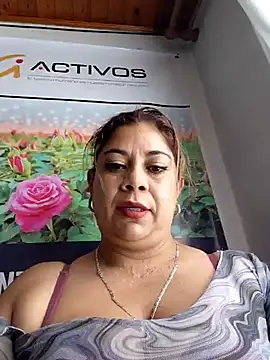 Laura-Hernandez online show from 04.08.26