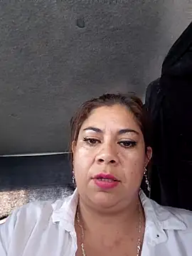 Laura-Hernandez online show from 05.11.26