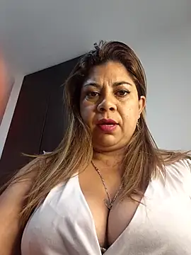 Laura-Hernandez online show from 05.14.26