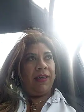 Laura-Hernandez online show from 06.04.26
