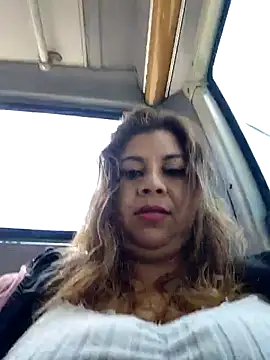 Laura-Hernandez online show from 06.23.26