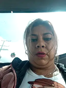 Laura-Hernandez online show from 07.03.26