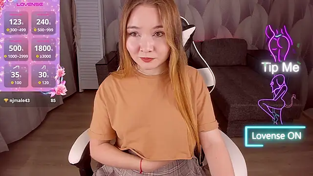 Snapshot of Melissa_Nets chatting on 10.11.25 Melissa Nets online show from 10.11.25