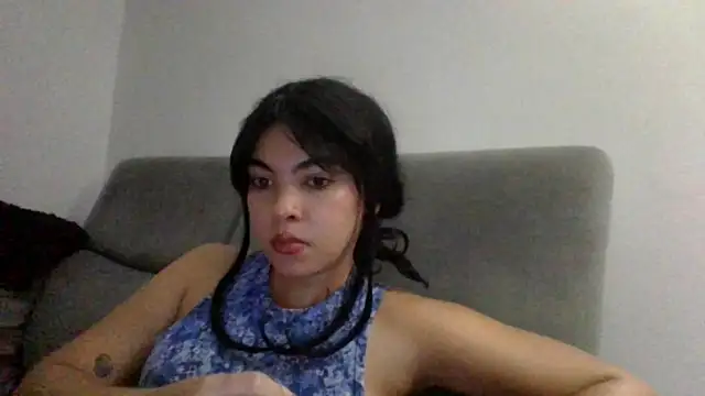 Snapshot of Kiri_Cutee chatting on 12.06.24 Kiri Cutee online show from 12.06.24