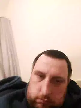 Snapshot of HE-M123 chatting on 12.08.24 HE-M123 online show from 12.08.24