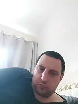 Snapshot of HE-M123 chatting on 12.11.24 HE-M123 online show from 12.11.24