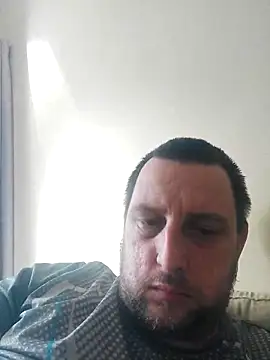 Snapshot of HE-M123 chatting on 02.22.25 HE-M123 online show from 02.22.25