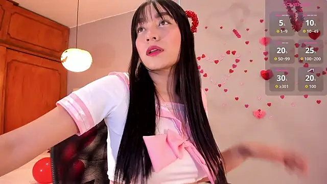 Maia W10 online show from 02.14.26