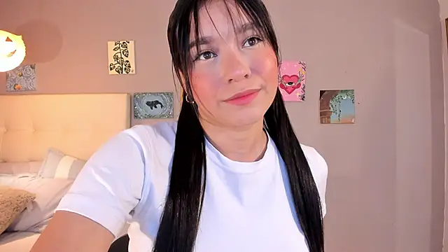 Maia W10 online show from 04.28.26