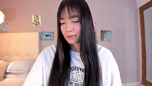 Maia W10 online show from 05.13.26