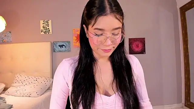 Maia W10 online show from 05.27.26