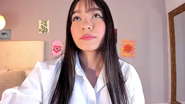 Maia W10 online show from 07.06.26