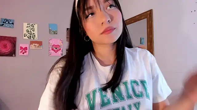Maia W10 online show from 07.25.26