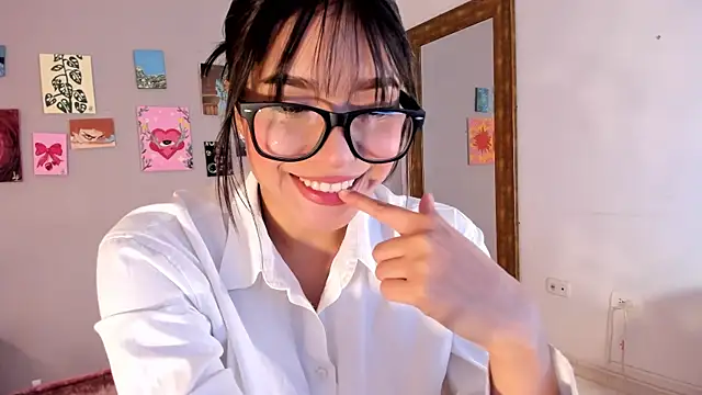 Maia W10 online show from 07.27.26