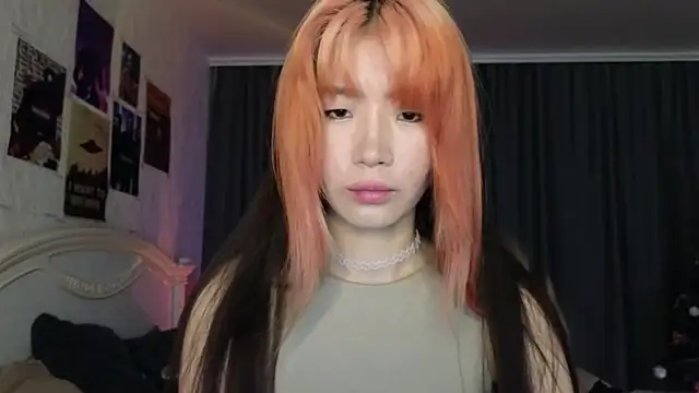 Snapshot of E_v_E_ chatting on 03.14.25 E v E online show from 03.14.25