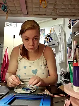 Snapshot of rose_bunny chatting on 12.04.24 rose bunny online show from 12.04.24