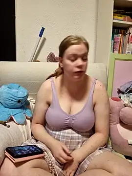 Snapshot of rose_bunny chatting on 01.07.25 rose bunny online show from 01.07.25