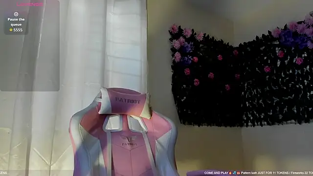 Snapshot of sweetieandjuicyy chatting on 06.18.26 sweetieandjuicyy online show from 06.18.26