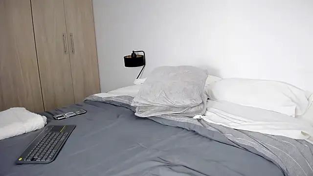 Bella rossinii  online show from 02.27.26