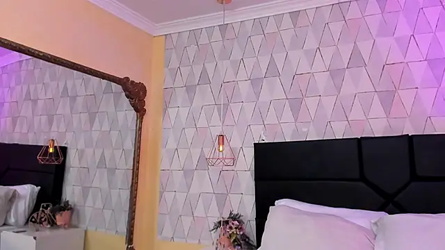 JustinePerry online show from 04.20.26