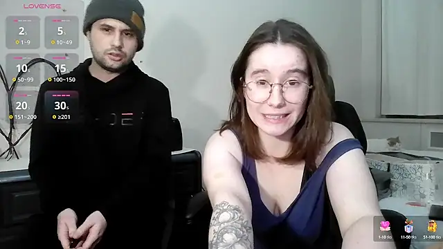 Snapshot of Kinkycouple1789 chatting on 12.27.24 Kinkycouple1789 online show from 12.27.24