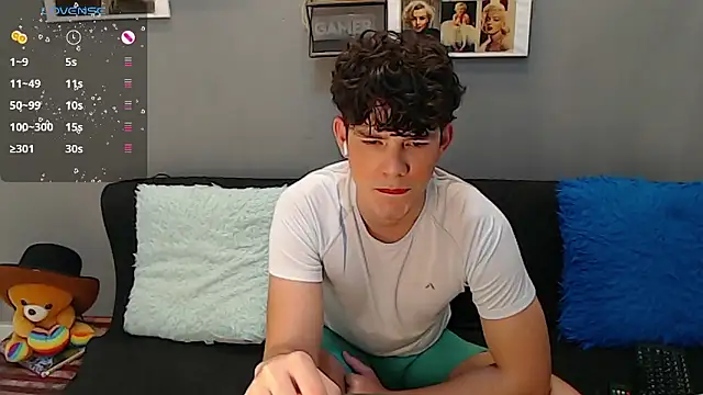 Angelo-cianuro- online show from 12.04.24