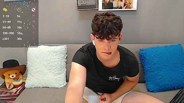 Angelo-cianuro- online show from 01.04.25