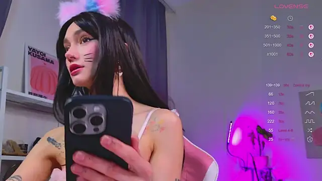 Snapshot of MyLou_ chatting on 12.14.25 MyLou online show from 12.14.25