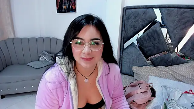 Dulce amg online show from 04.28.26