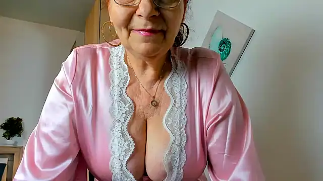 sweetangell69  online show from 04.28.26