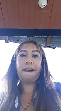 Snapshot of samy-blonde chatting on 01.18.25 samy-blonde online show from 01.18.25
