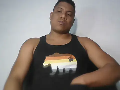 latinblack01 online show from 10.25.25
