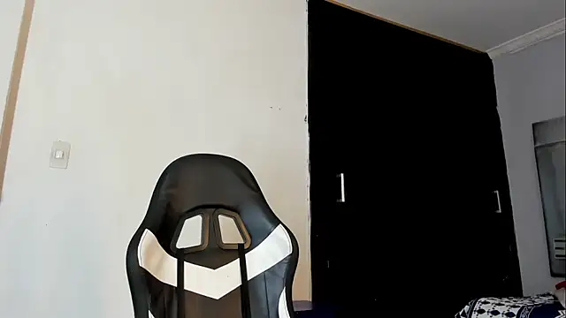 La Perversa69 online show from 10.10.25