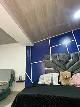 Snapshot of angel_natural chatting on 02.26.25 angel natural online show from 02.26.25