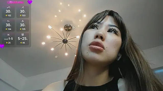 Snapshot of Aurelia_kato chatting on 02.14.25 Aurelia kato online show from 02.14.25