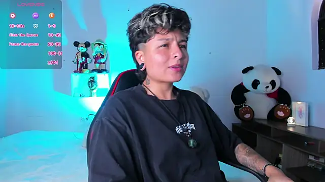 ZuryRamirez  online show from 05.23.26