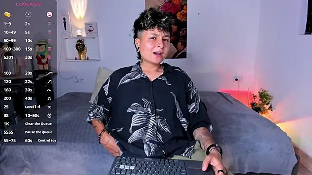 ZuryRamirez  online show from 06.26.26