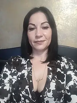 FireLily332 online show from 01.17.25