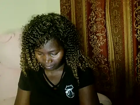 Snapshot of Sexxy_prity25 chatting on 03.22.25 Sexxy prity25 online show from 03.22.25