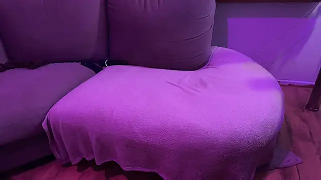 MiliExteraaa online show from 03.15.25