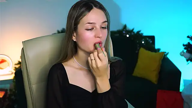 DeboraLarson online show from 01.14.25