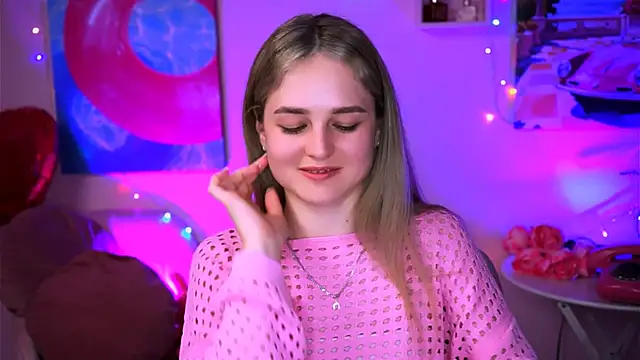 DeboraLarson online show from 03.05.25