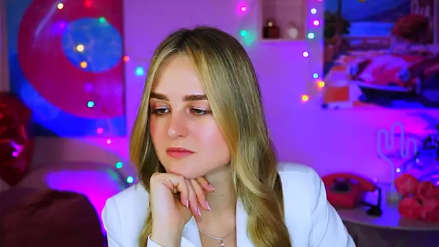 DeboraLarson online show from 03.16.25