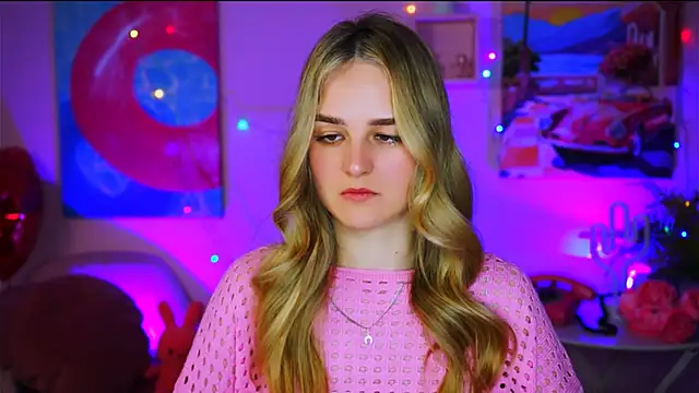 DeboraLarson online show from 03.18.25