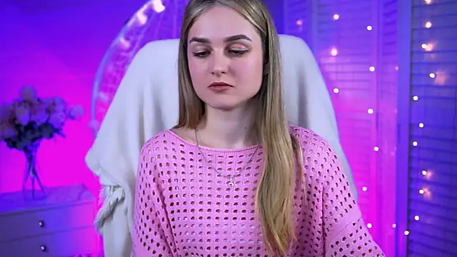 DeboraLarson online show from 03.19.25