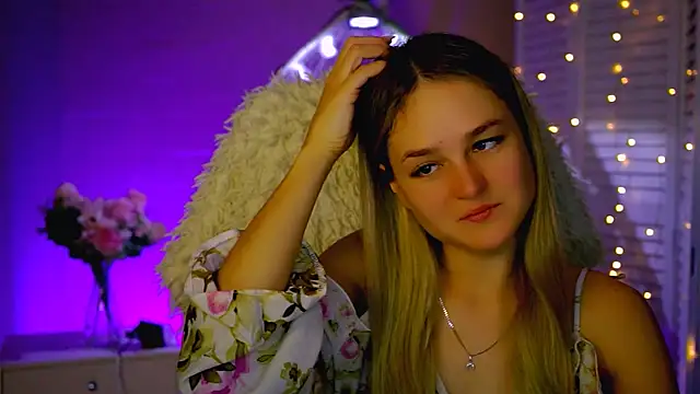 DeboraLarson online show from 12.02.25