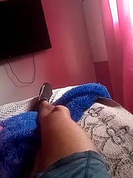 Snapshot of chicoardienre chatting on 03.29.26 chicoardienre online show from 03.29.26