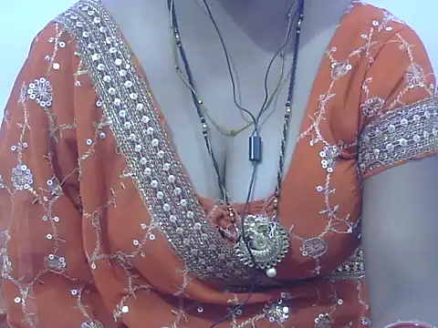 Snapshot of HOT-SEEMAA chatting on 05.01.26 HOT-SEEMAA online show from 05.01.26