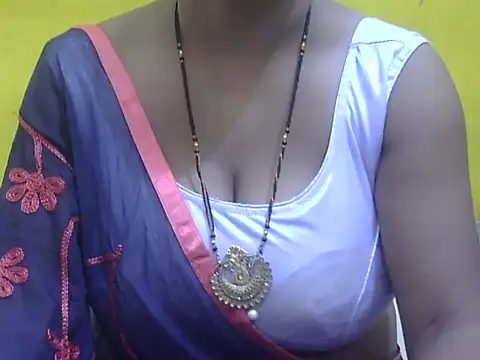 Snapshot of HOT-SEEMAA chatting on 05.16.26 HOT-SEEMAA online show from 05.16.26