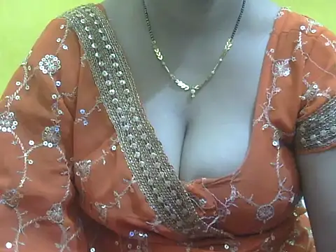 Snapshot of HOT-SEEMAA chatting on 05.24.26 HOT-SEEMAA online show from 05.24.26